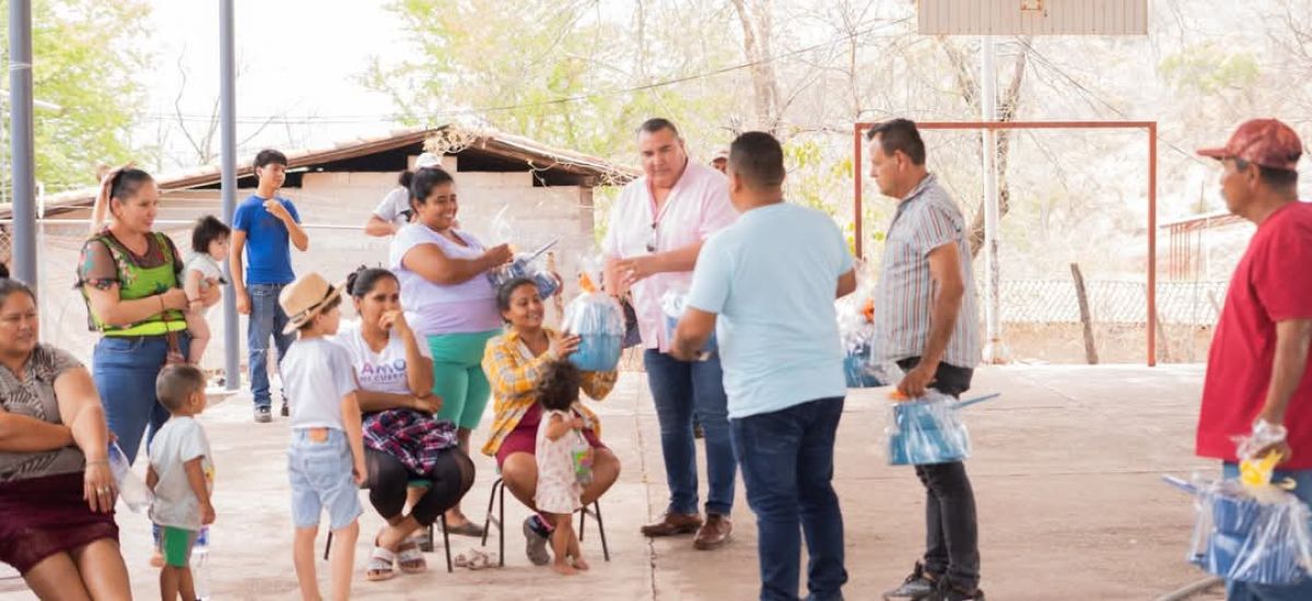 Luciernaga noticias | Siguen celebrando a...