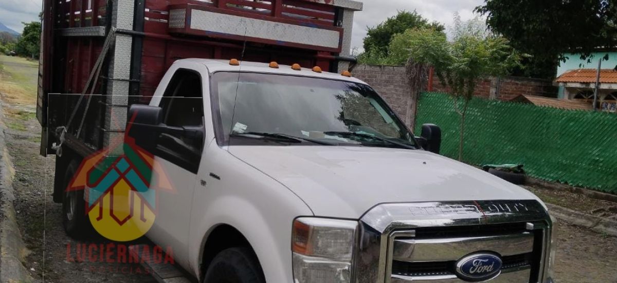 Luciernaga noticias | 4s*ltan camioneta re...