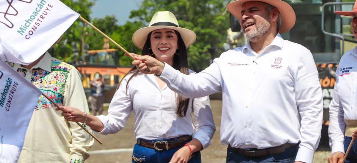 Luciernaga noticias | Ario recibe al gober...