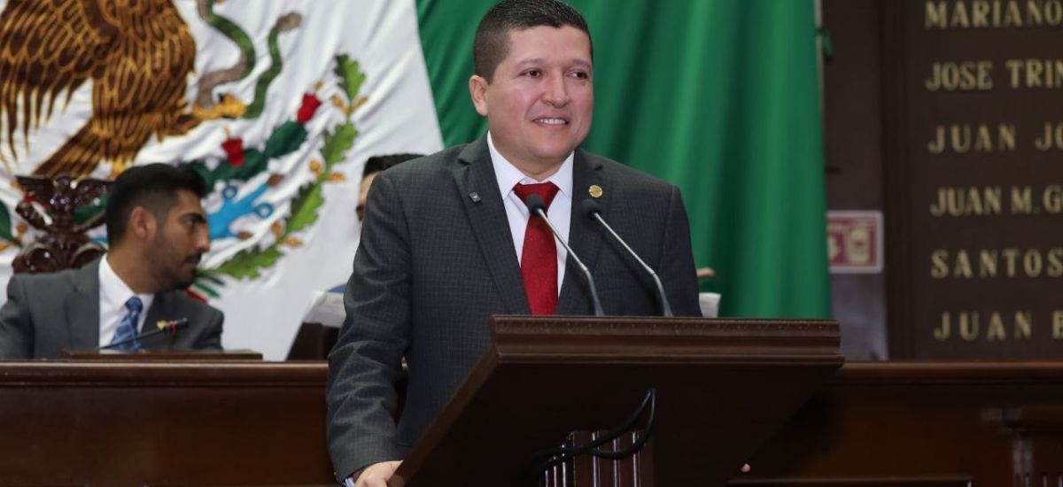 Luciernaga noticias | Vicente Gómez presen...