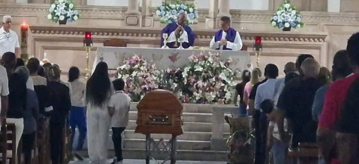 Luciernaga noticias | Apatzingán honra la...