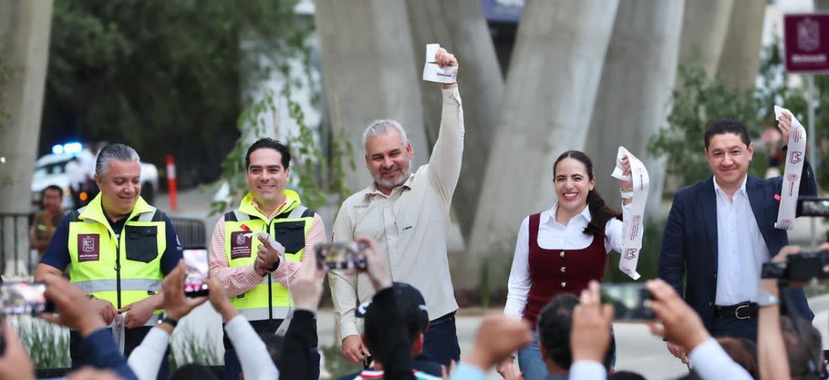 Luciernaga noticias | Bedolla inaugura baj...