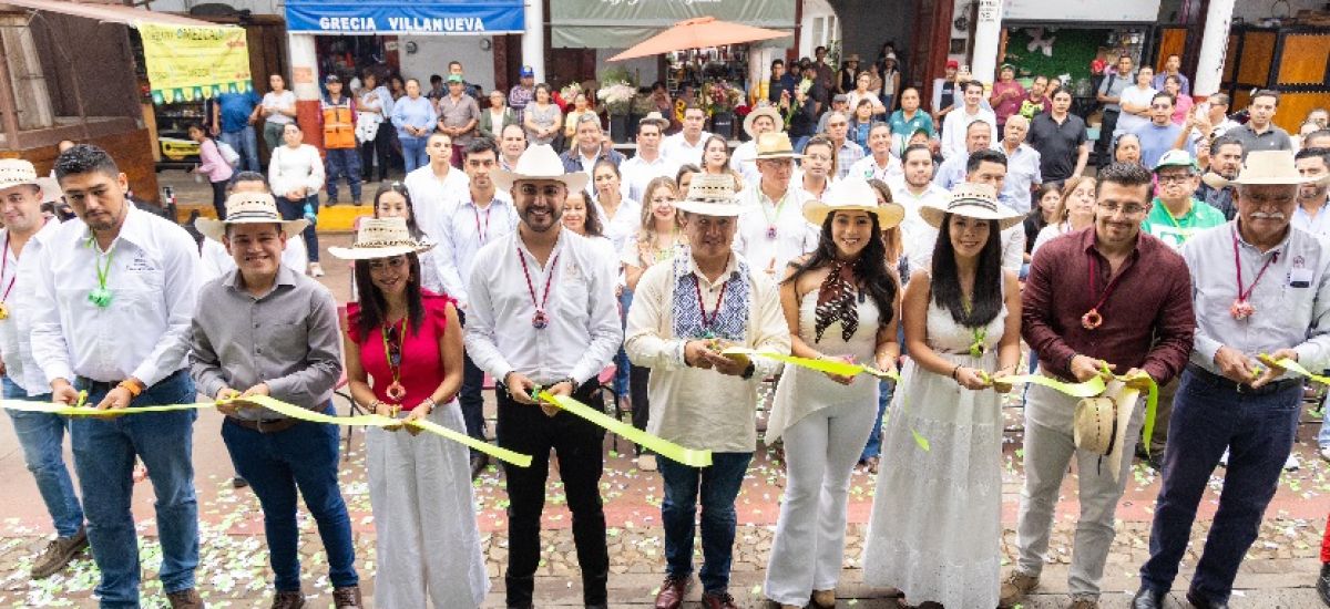 Luciernaga noticias | Yohana Mendoza inaug...