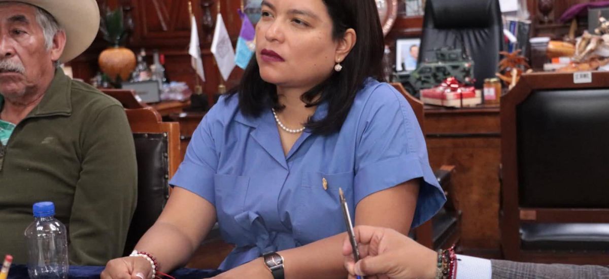 Luciernaga noticias | Con voz firme, Erénd...
