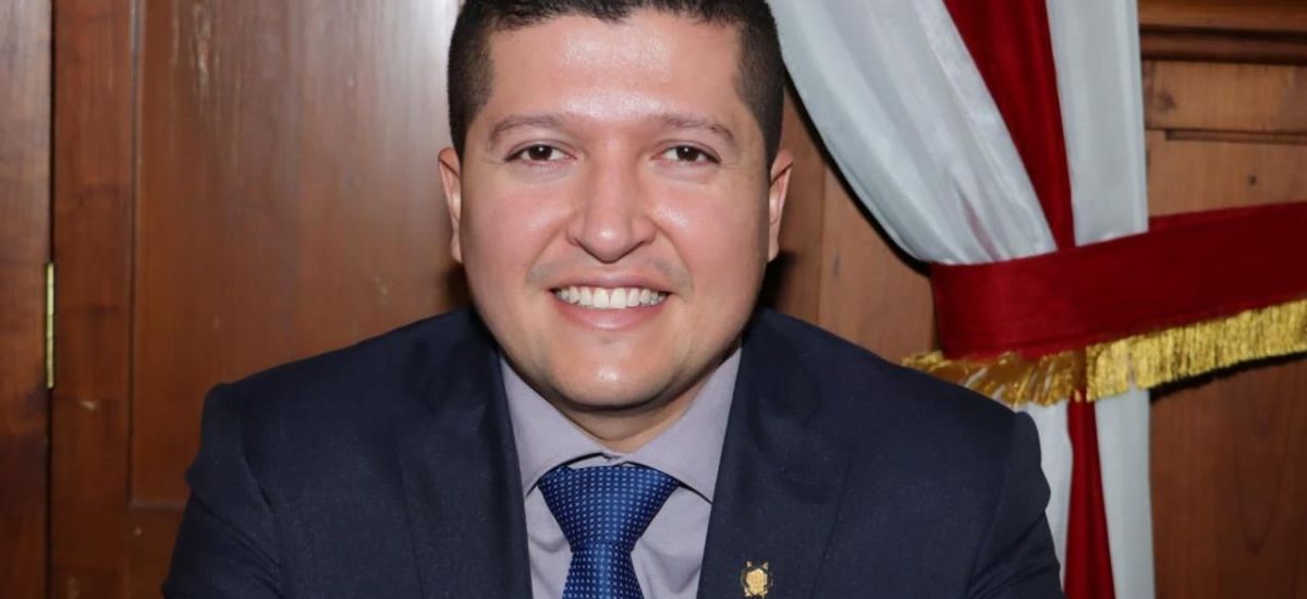 Luciernaga noticias | Compromiso con la di...