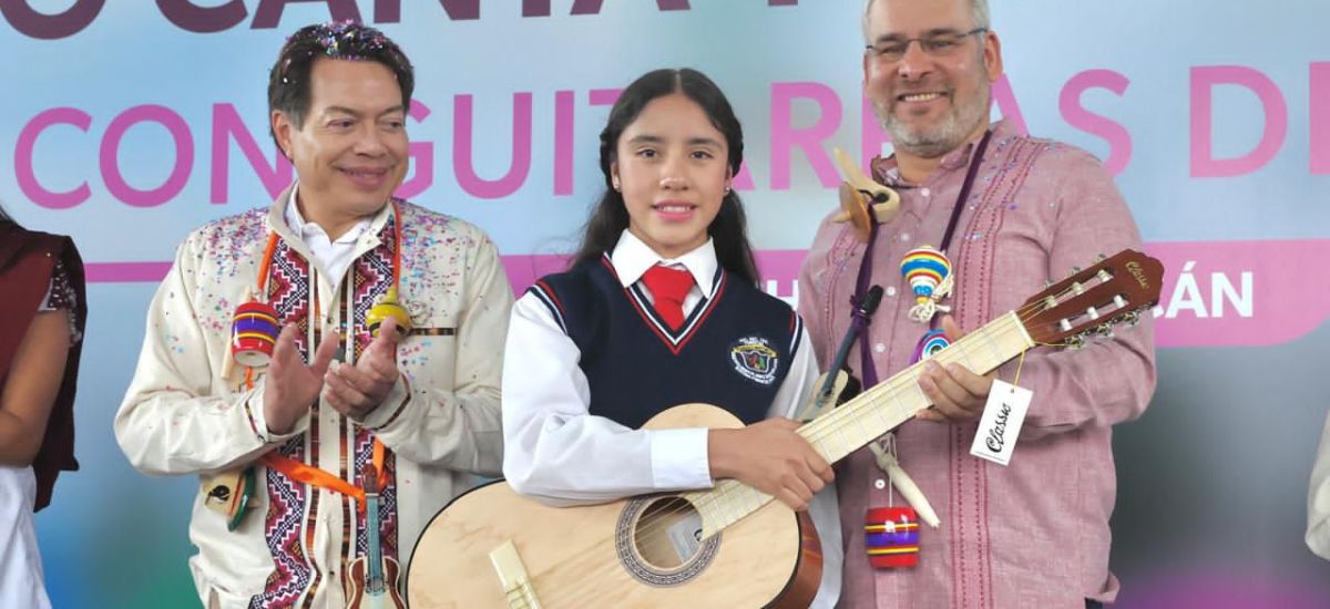 Luciernaga noticias | Más de 10 mil guitar...