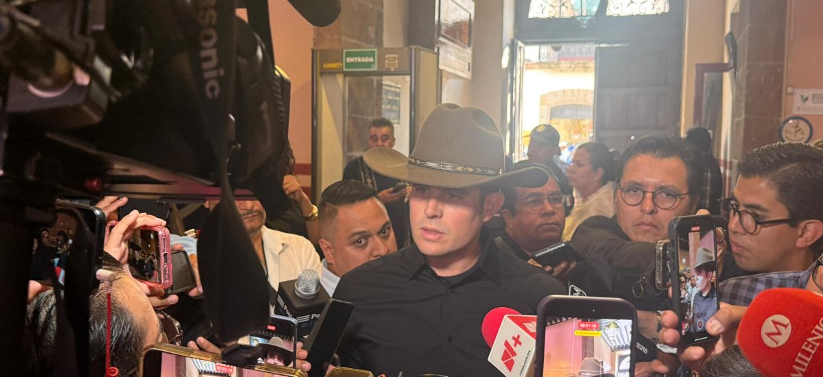 Luciernaga noticias | Carlos Tafolla respa...