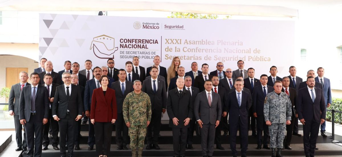 Luciernaga noticias | Reconoce Harfuch a M...