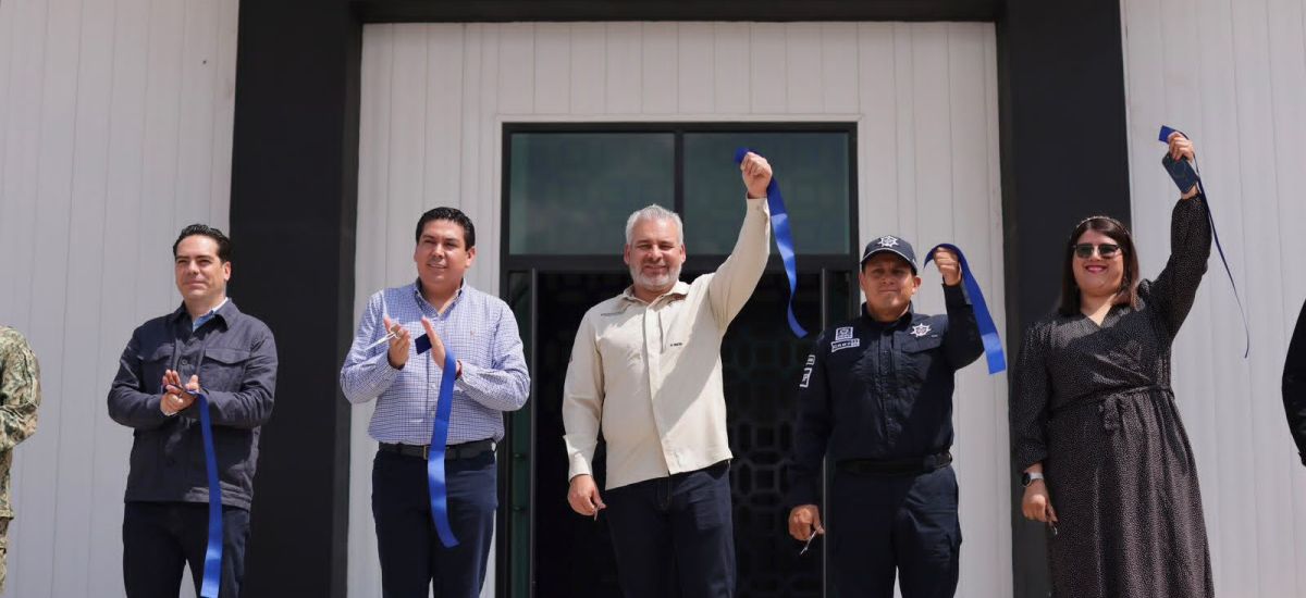 Luciernaga noticias | Bedolla entrega cuar...