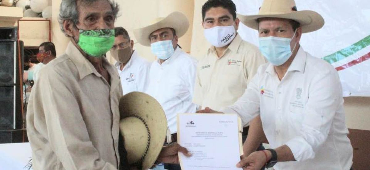 Entrega Gobierno de Michoacán 30 mdp para...