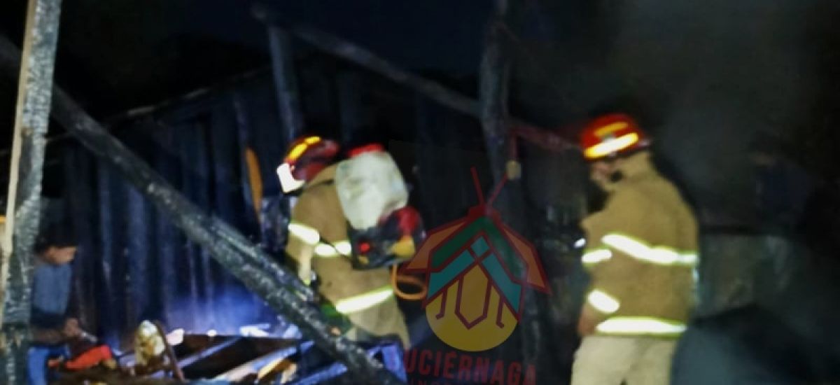 Reportan incendio en aserradero de Zitácuaro