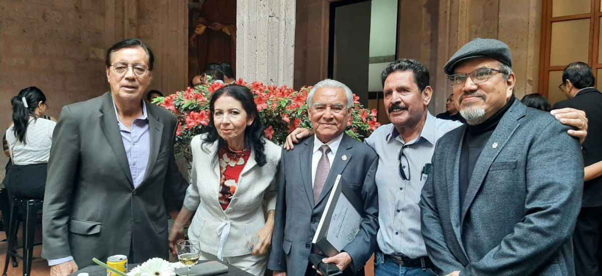 Luciernaga noticias | Felicitación al Maes...