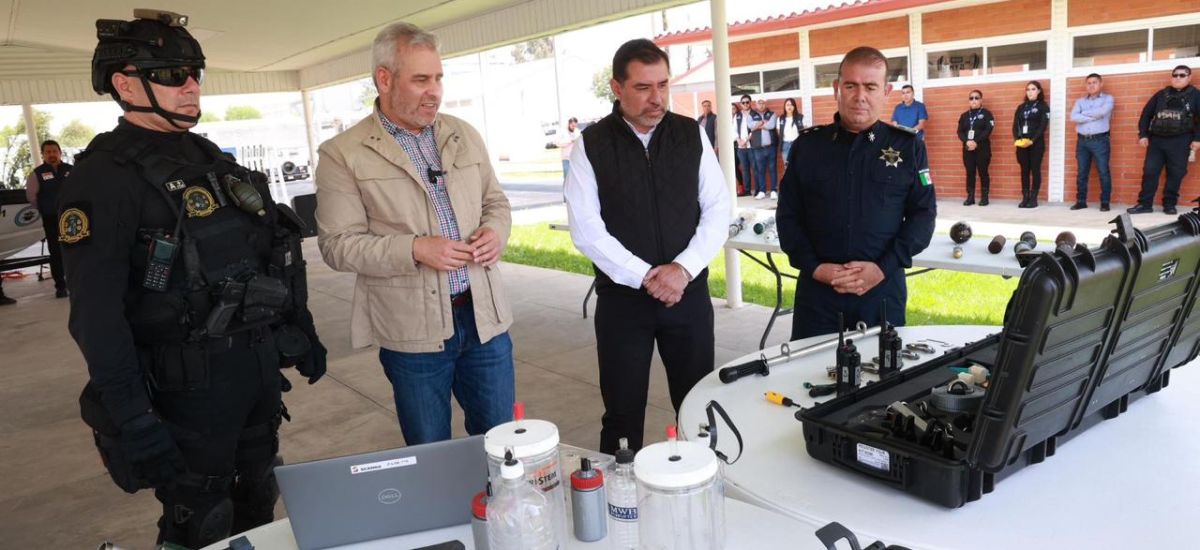 Luciernaga noticias | Bedolla verifica equ...