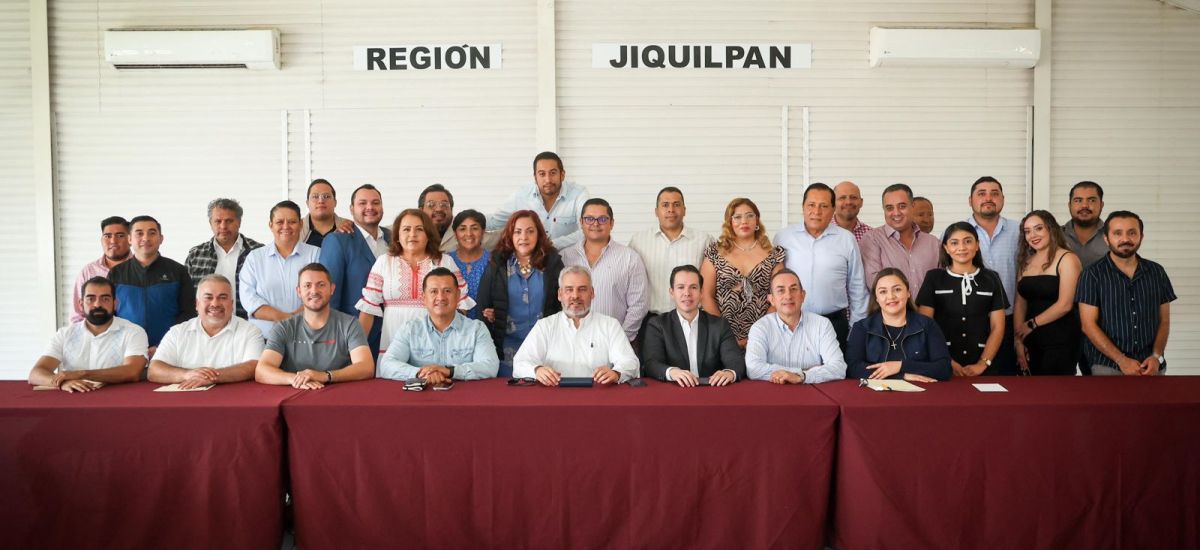 Luciernaga noticias | Bedolla y liderazgos...