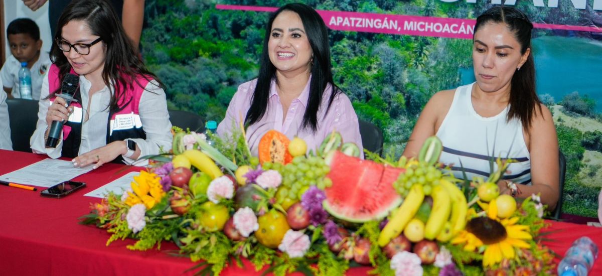 Luciernaga noticias | Presenta Gladyz Buta...
