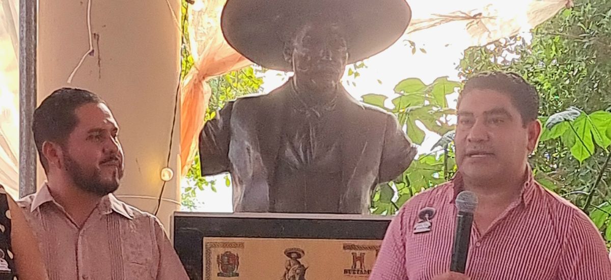 Luciernaga noticias | Honran legado de Emi...