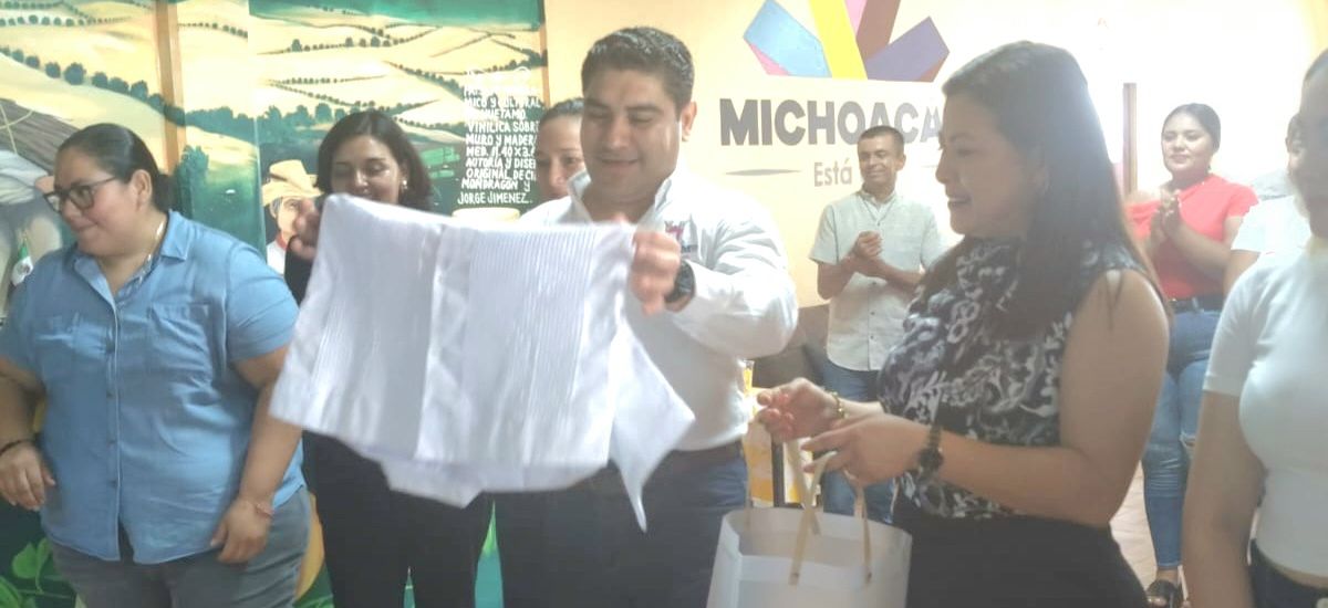 Luciernaga noticias | Adultos mayores de H...