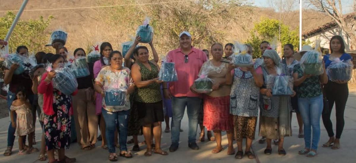 Luciernaga noticias | Celebran del Día de...