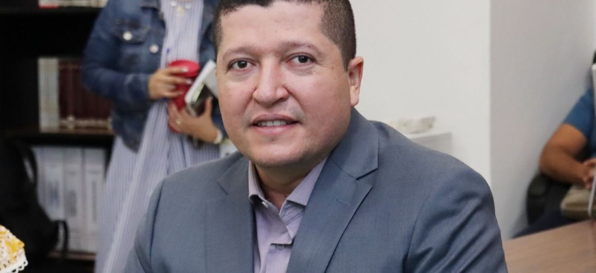 Luciernaga noticias | Presenta Vicente Góm...