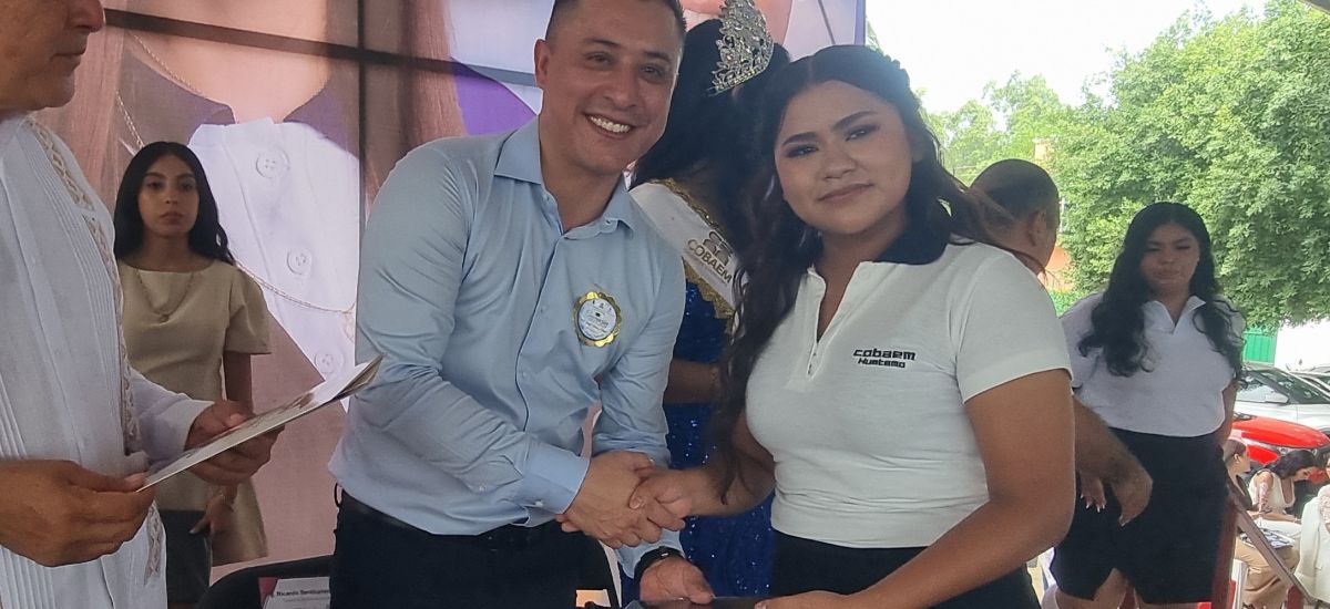Luciernaga noticias | 231 jóvenes culminan...