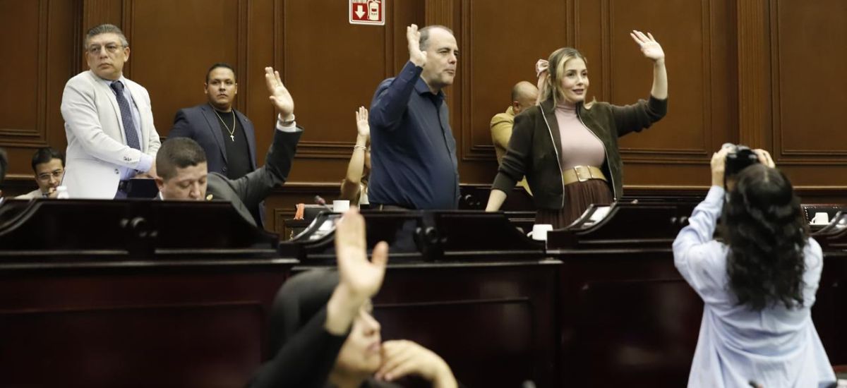 Luciernaga noticias | 76 Legislatura avala...