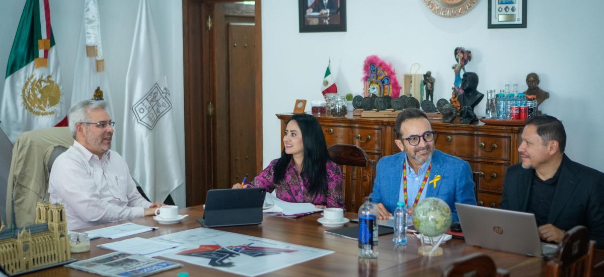 Luciernaga noticias | CECIS del IMSS atien...