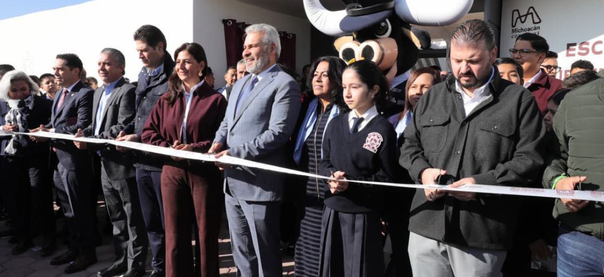 Luciernaga noticias | Inaugura Bedolla sec...