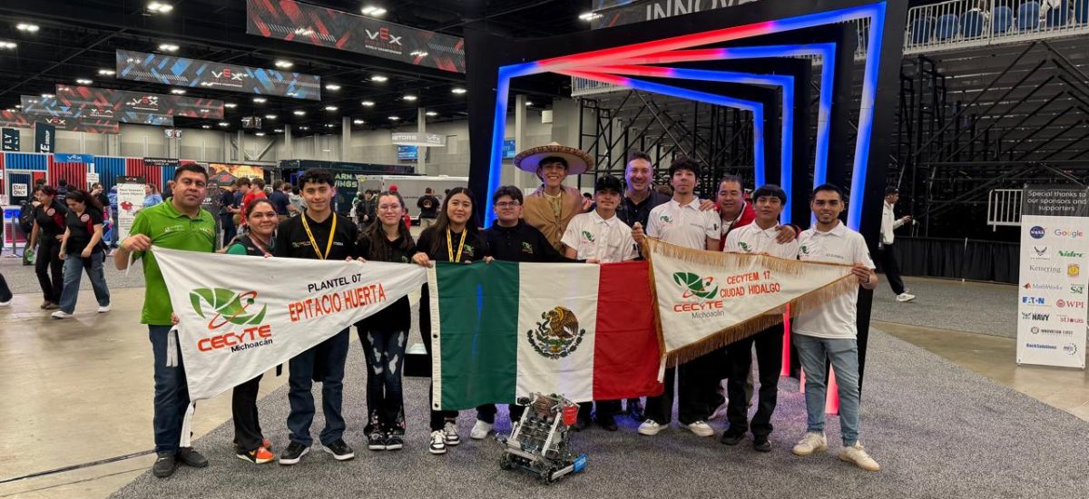 Luciernaga noticias | Estudiantes del Cecy...