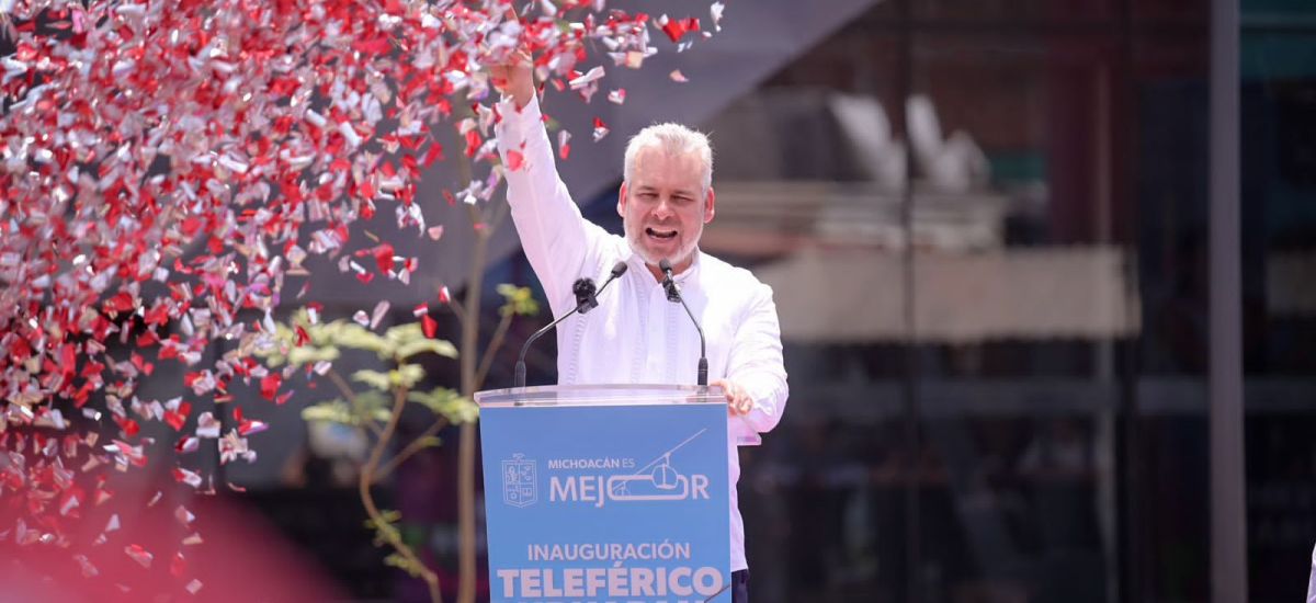 Luciernaga noticias | Uruapan vuela alto;...