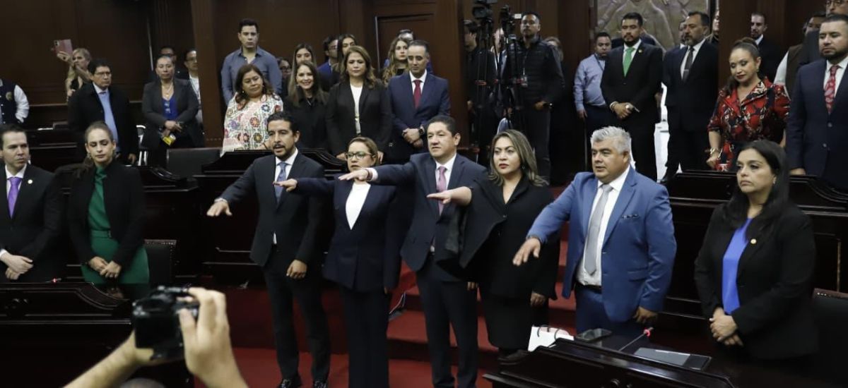 Luciernaga noticias | 76 Legislatura tomó...