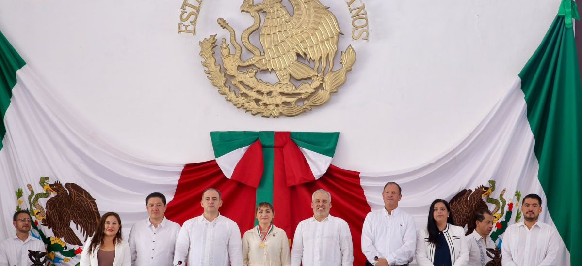 Luciernaga noticias | Bedolla preside aniv...