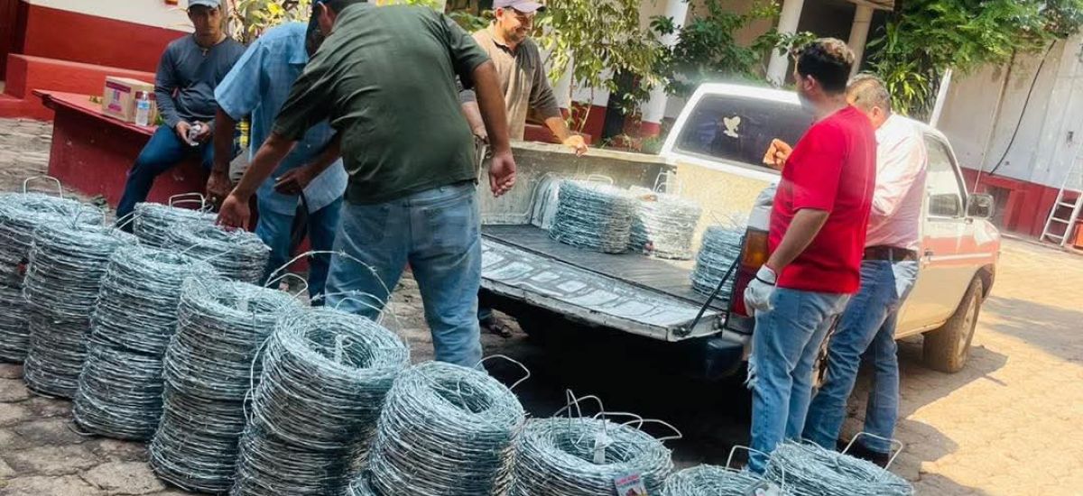 Luciernaga noticias | Apoyan a familias de...