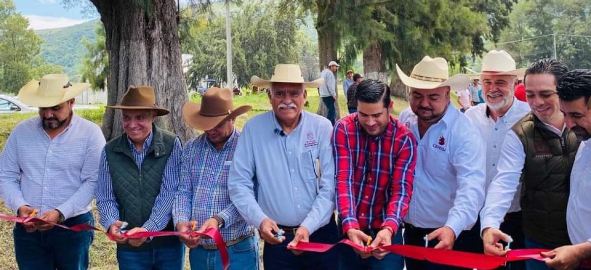 El Presidente Municipal Ing. Fernando Ocampo asiste...