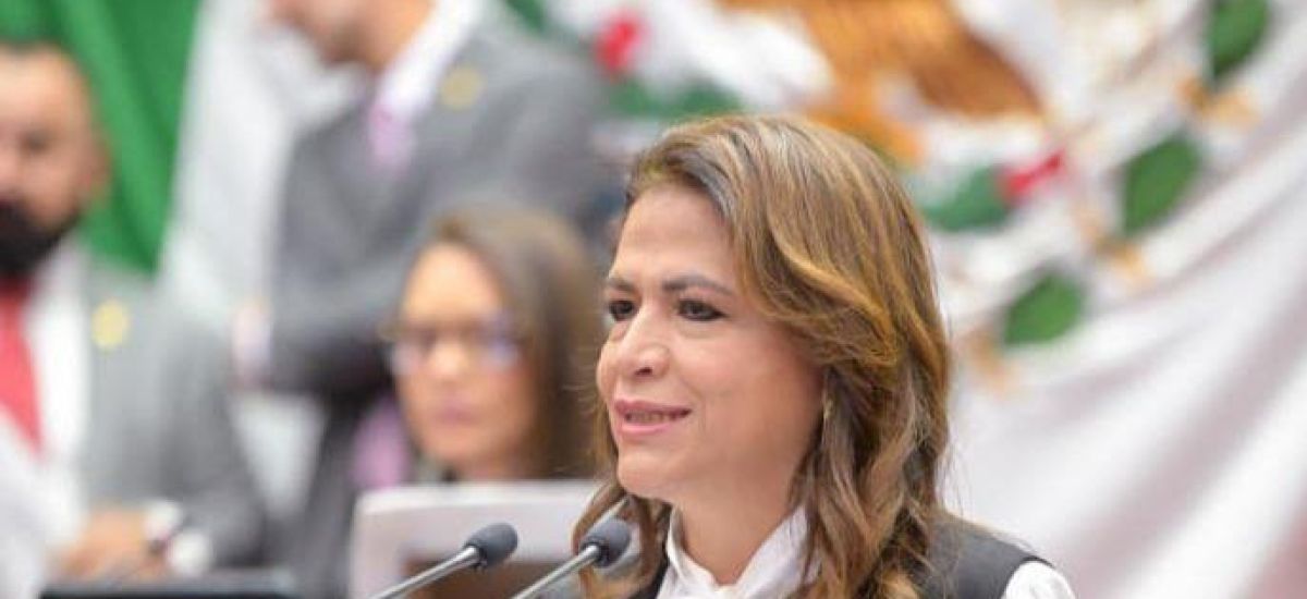 Luciernaga noticias | Fabiola Alanís propo...