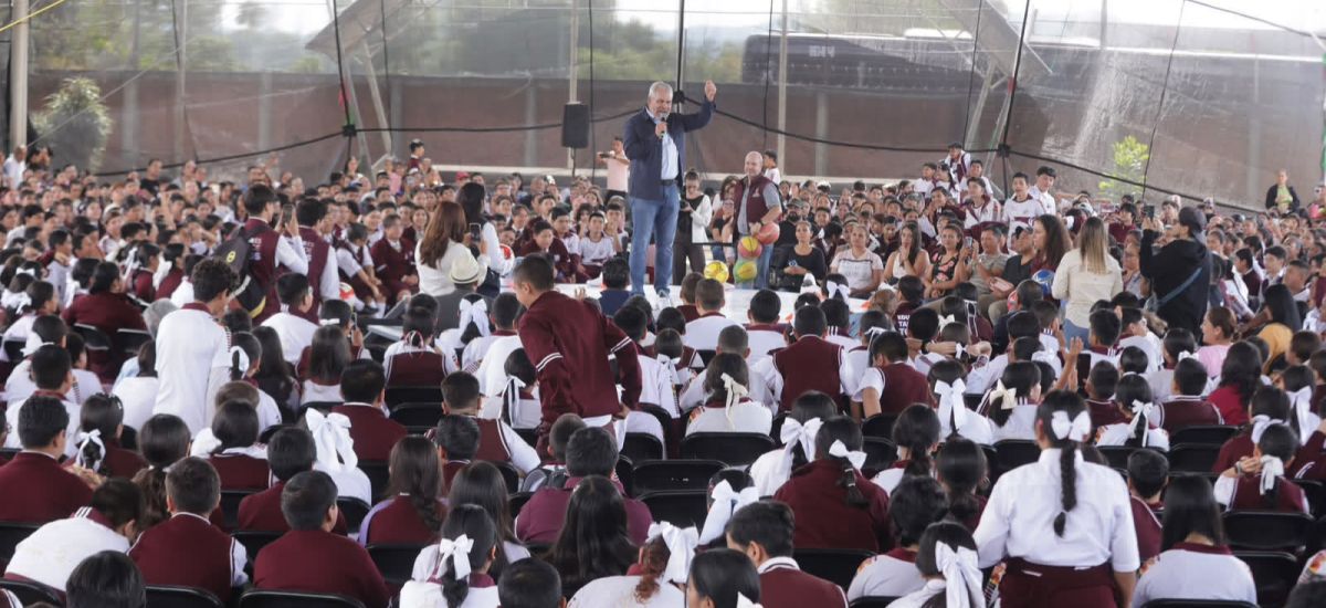 Luciernaga noticias | Bedolla destaca alza...