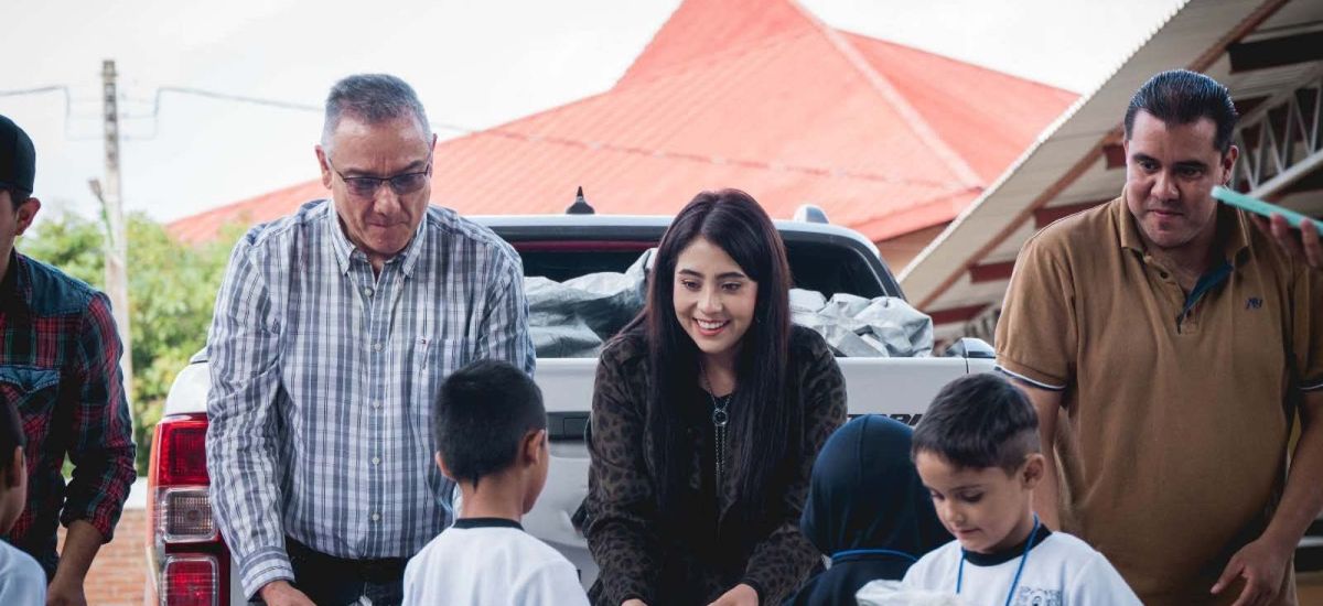 Luciernaga noticias | Otorga Yohana Mendoz...