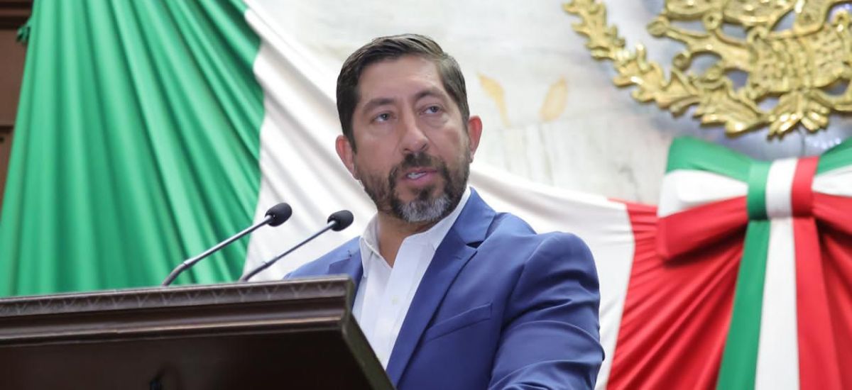 Luciernaga noticias | Abraham Espinoza bus...