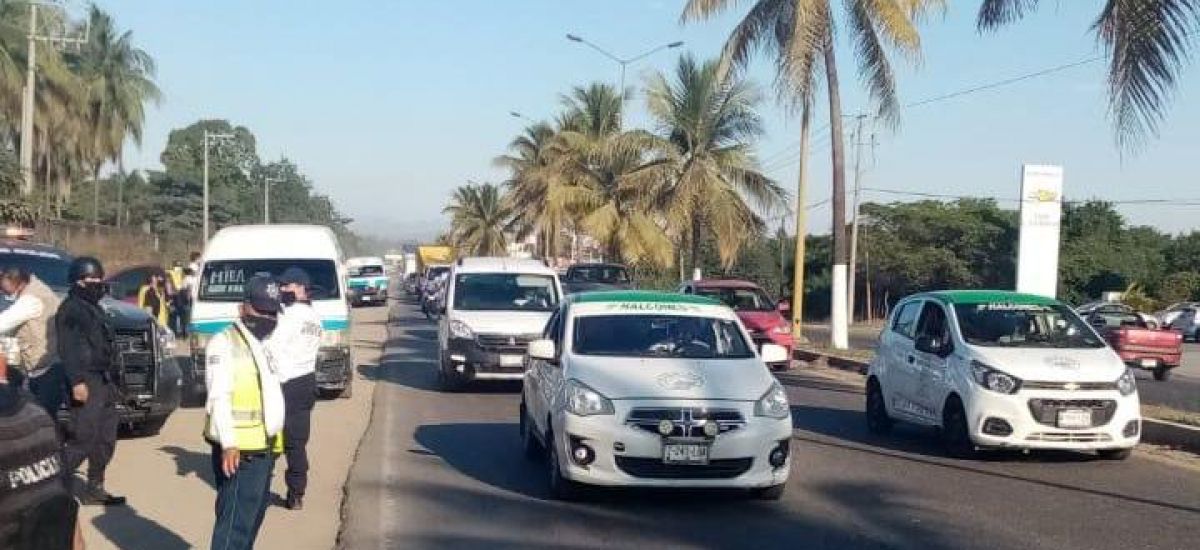 Se exhorta a la población a usar...