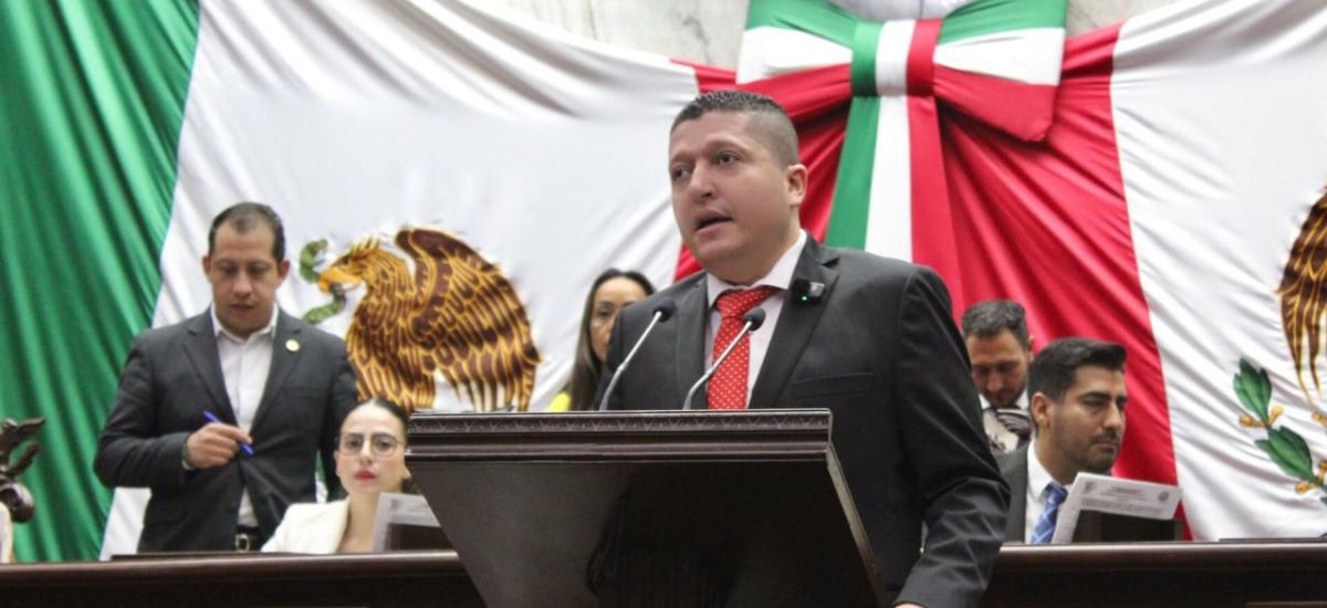 Luciernaga noticias | Vicente Gómez lanza...