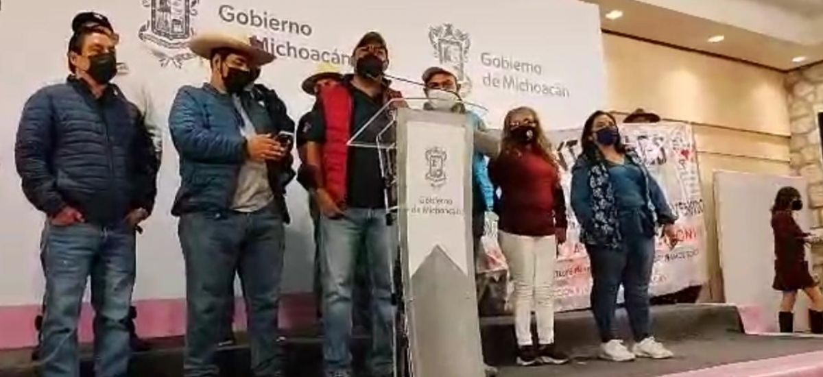 Maestros se presentan en Casa Michoacán, buscan...