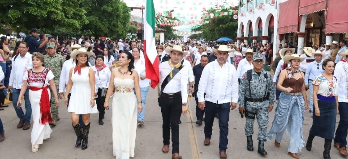 Luciernaga noticias | Huetamo celebra el g...