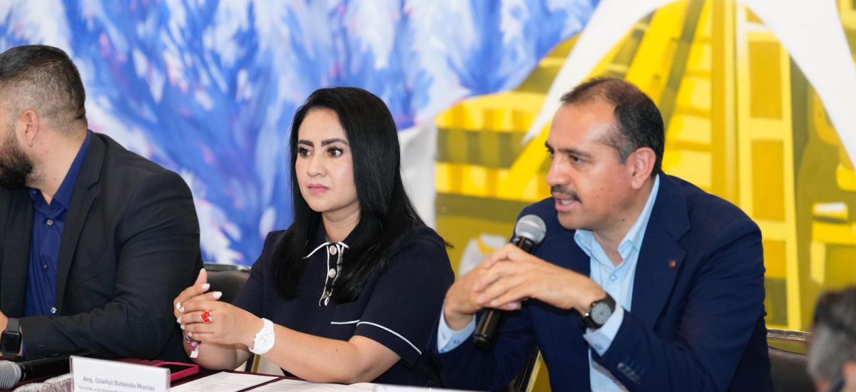 Luciernaga noticias | Promueve Gladyz Buta...