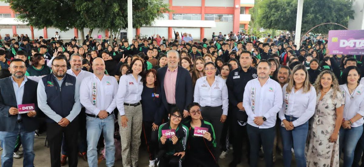 Luciernaga noticias | Entrega Bedolla chip...