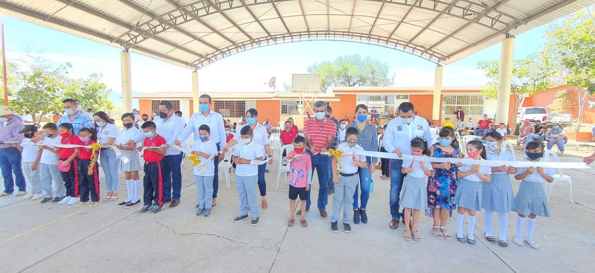 Entrega Juan Luis García rehabilitación de aulas...